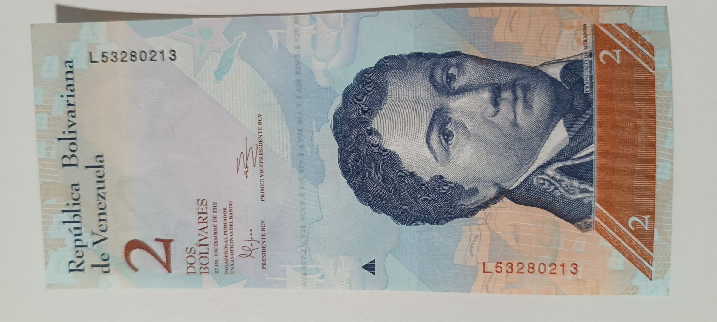 Billetes venezolanos año 2012