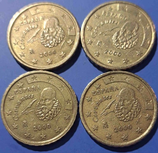 010☆☆ Vendo lote 4 monedas de 10 céntimos de euro ( higienizadas ) de España del año 2000.