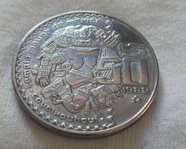 Moneda de 50 pesos 1982 coyolxauhqui