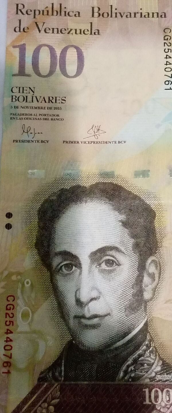 100 BOLIVARES 2015 5 NOV