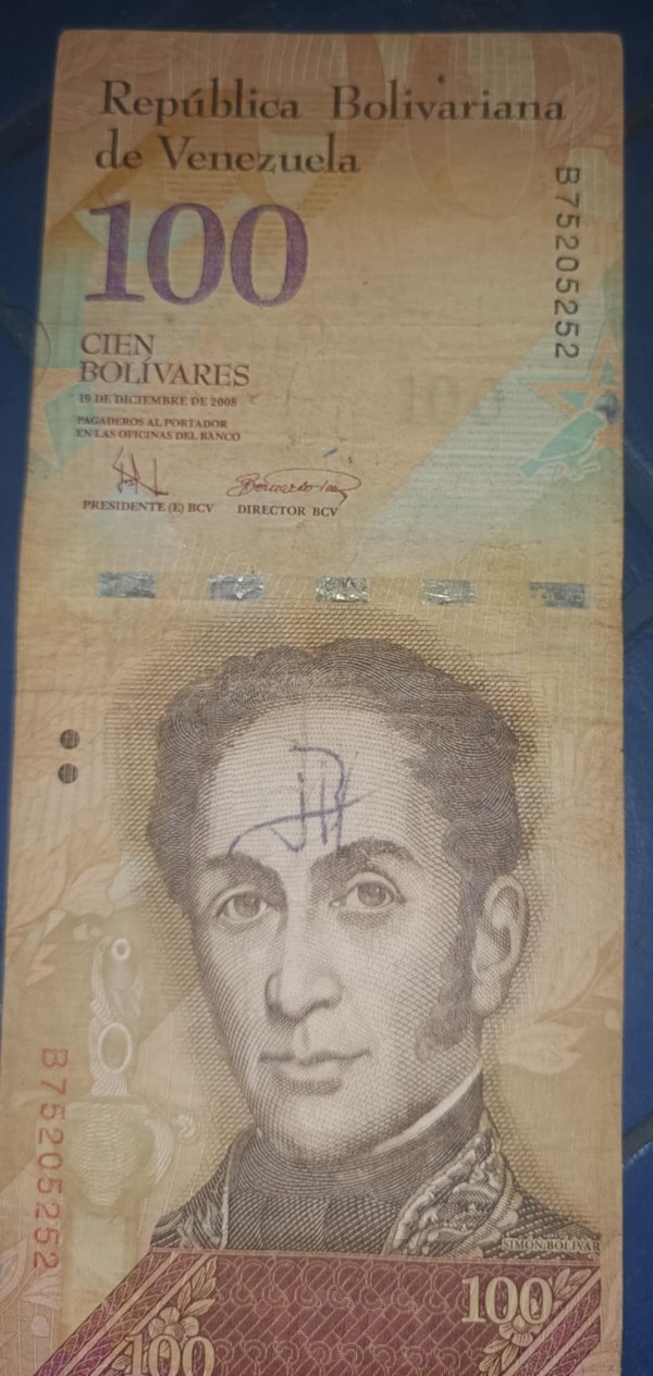 Billete de 100 bs