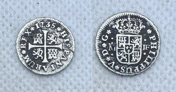 FELIPE V 1735 JF. MEDIO REAL 1/2