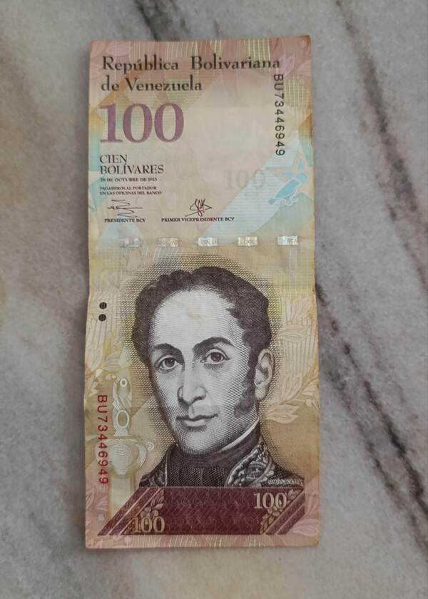 100 bolivares 29 de octubre  2013