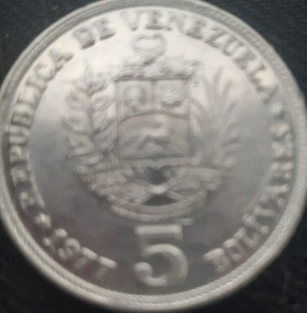 Moneda de 5 bolívares del año 1977