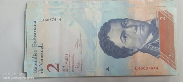 billetes de 2 bolivares 27 de diciembre 2012