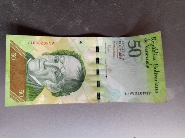 Billete 50bs en excelente condiciones