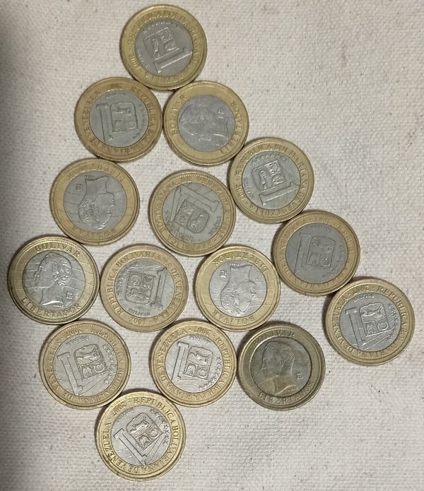 MONEDAS 1 BOLÍVAR 2007