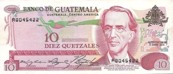 10 quetzales
