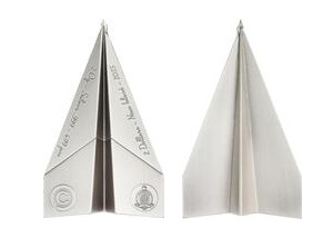 2 dólares (avião de papel)