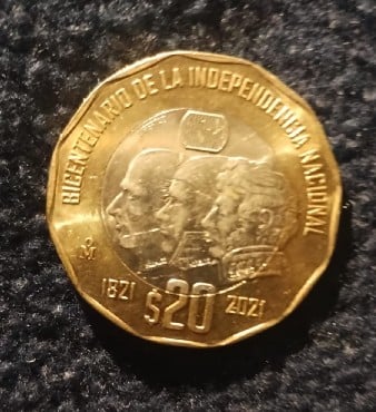 Foto 1 Moeda não identificada: 1821 Bicentenario de la independencia nacional