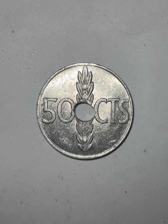 Foto 1 Moeda não identificada: 50 cts 1966 error?