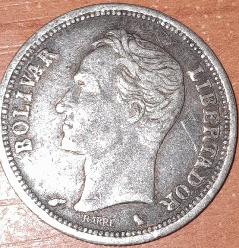 Foto 1 Moeda não identificada: Moneda de 01 bolivar